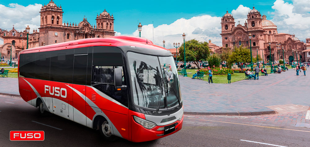FUSO deslumbra con el desempeño excepcional de su bus MF100 en Cusco